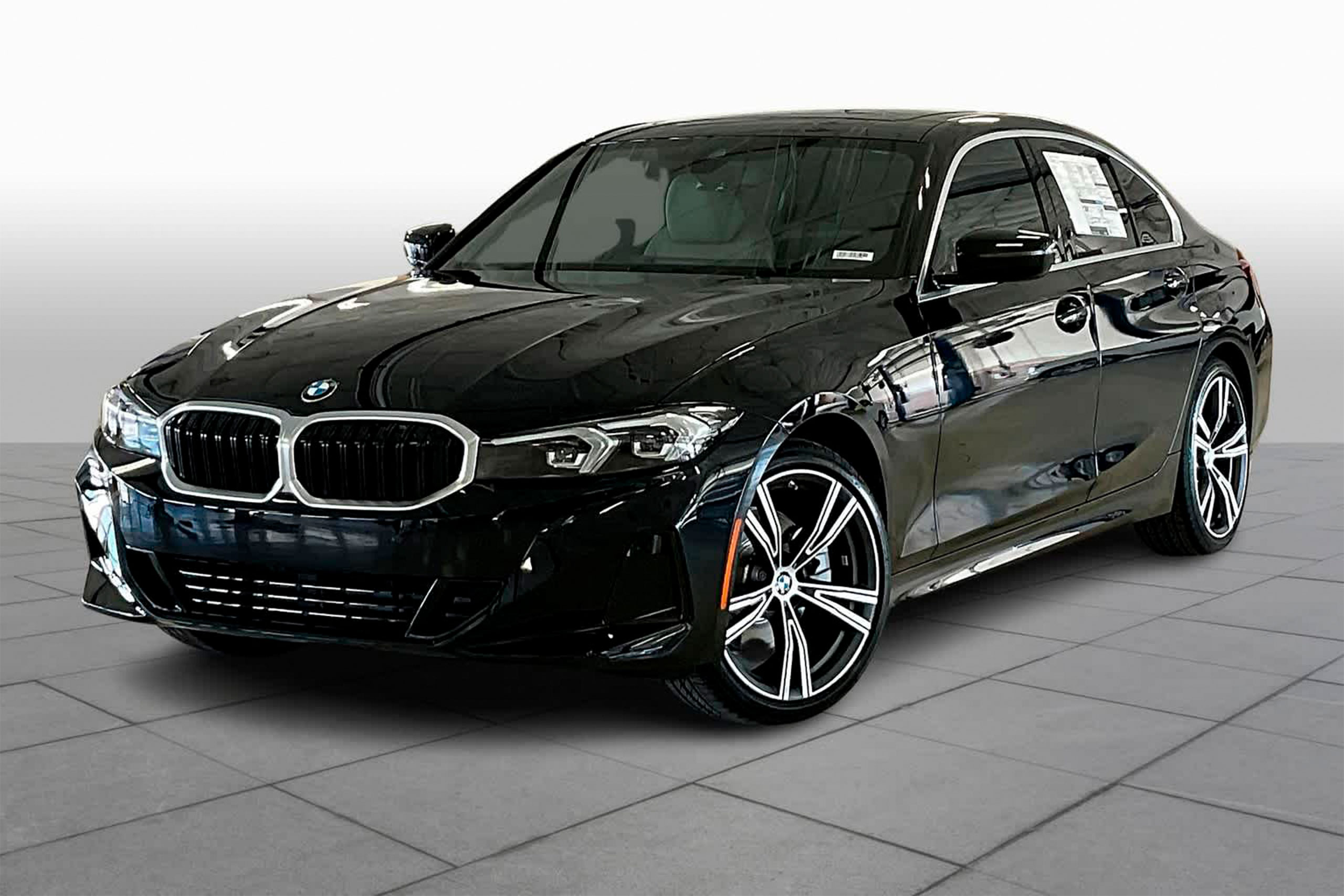 BMW 330i