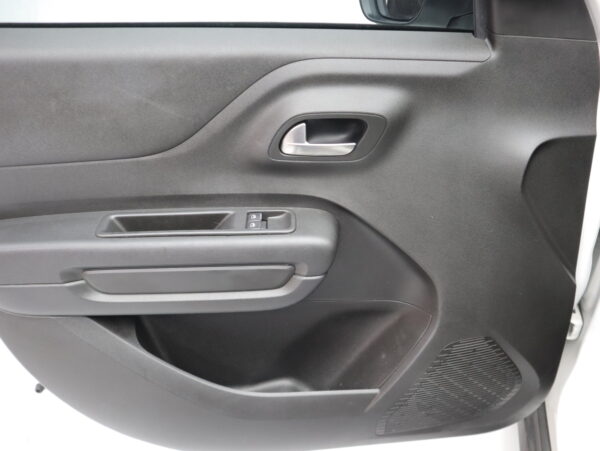 CITROEN C3 FIRST EDITION 1.6 AT 4X2