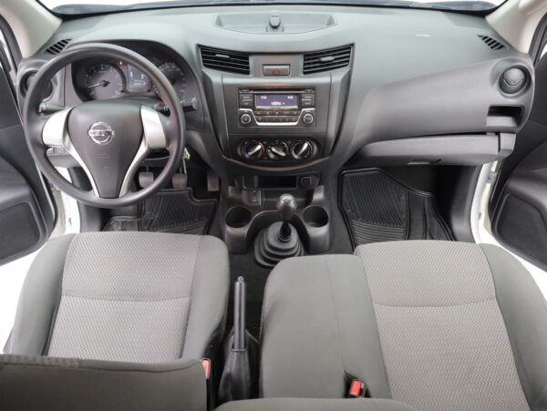 NISSAN NP 300 FRONTIER DC 2.5 MT AA 2AB ABS 4X2