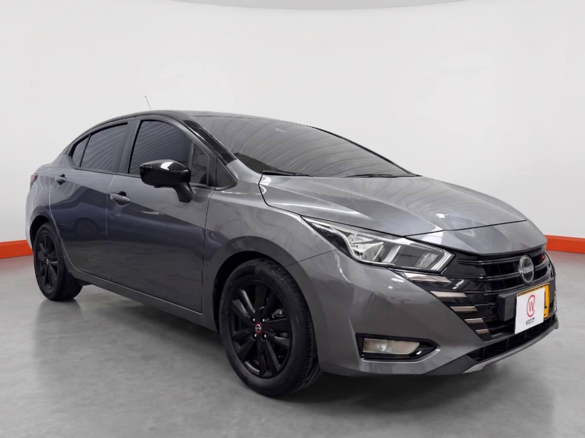 NISSAN VERSA SR/BLACK 1.6 AT 6AB ABS